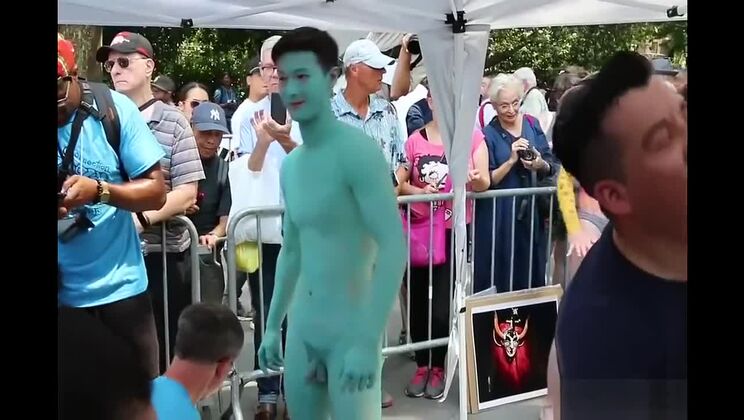 Hübscher japanischer Junge in New York City :)