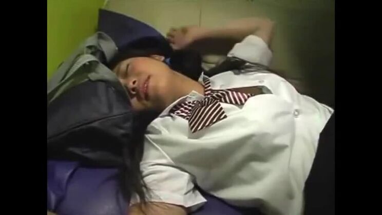 Traumhafte japanische Hure in einem exklusiven JAV-Clip nur für dich