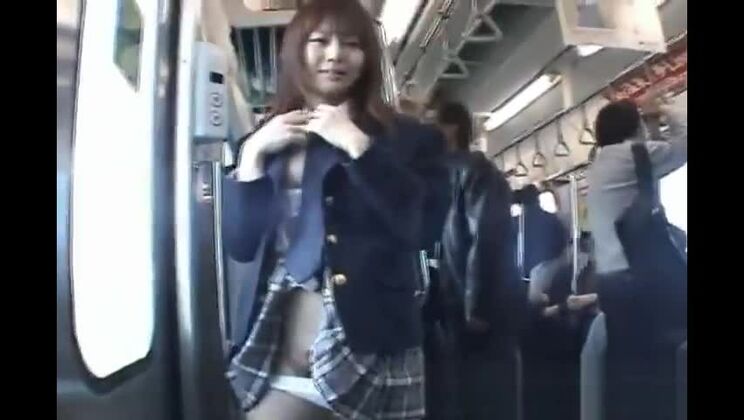 Süße und geile Asiatinnen beim Sex, Teil 1