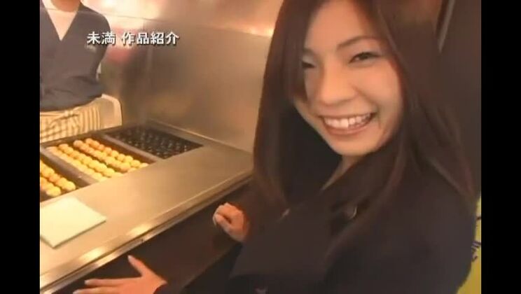 Die fabelhafte japanische Hure Minori Hatsune in einem geilen JAV-Film