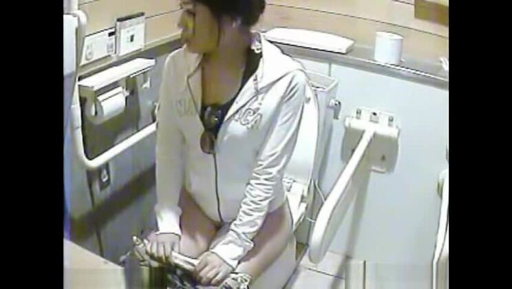 Damentoilette auf der Rennstrecke