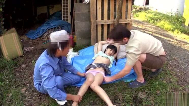 Asiatisches Sexvideo mit gottgleichen Huren