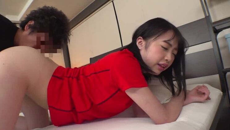 Heißer asiatischer Vixne mit prallen Brüsten, Amateur-XXX-Clip