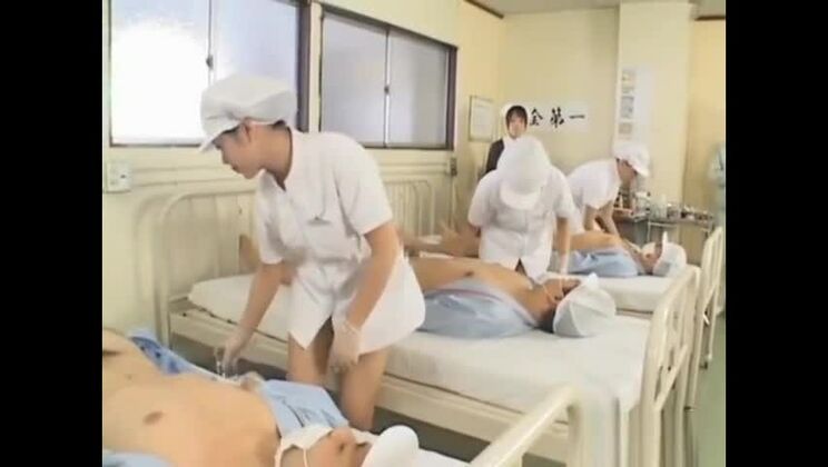 Fesselungsstrafe für heiße Bräute