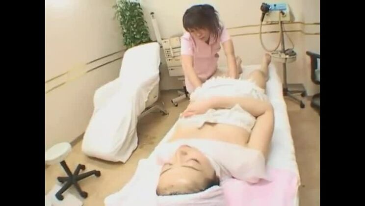 Geile Porno-Schönheit versucht, zuzusehen