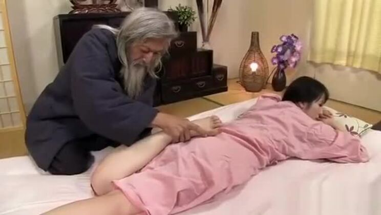 Exzellenter japanischer Porno-Clip mit den heißesten Japanern – nur hier!