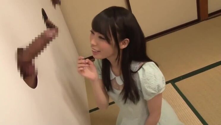 Unglaubliches japanisches Mädchen im geilsten JAV-Video aller Zeiten