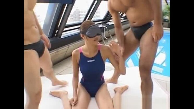 Azusa Ayano, asiatische MILF, zeigt ihre sexy Seite Teil 6