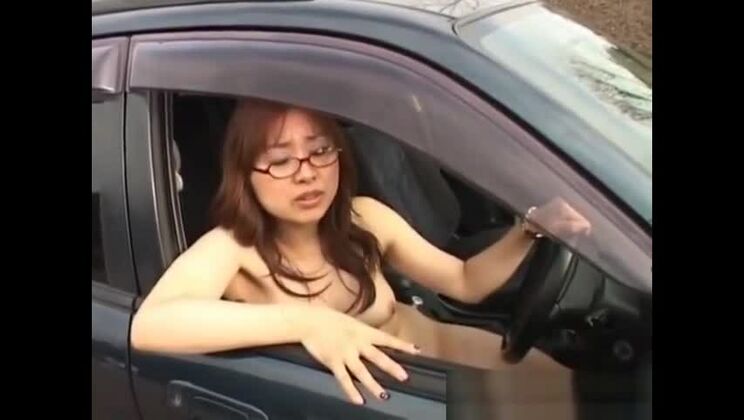 Kostenloses japanisches Video von einem Exhibitionisten, Teil 4