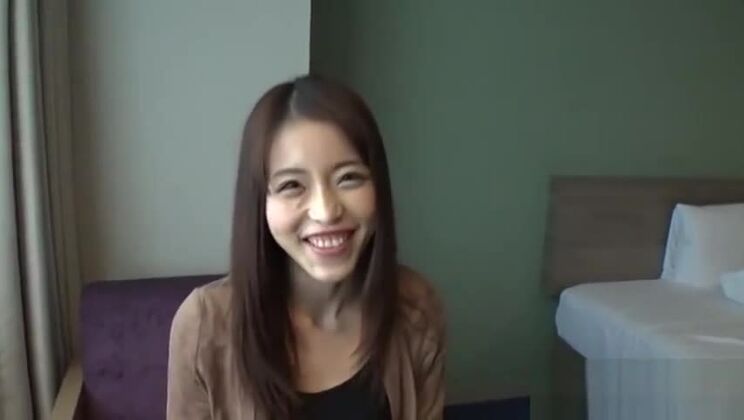 Fantastischer japanischer Exklusiv-Pornofilm mit einer hübschen Frau