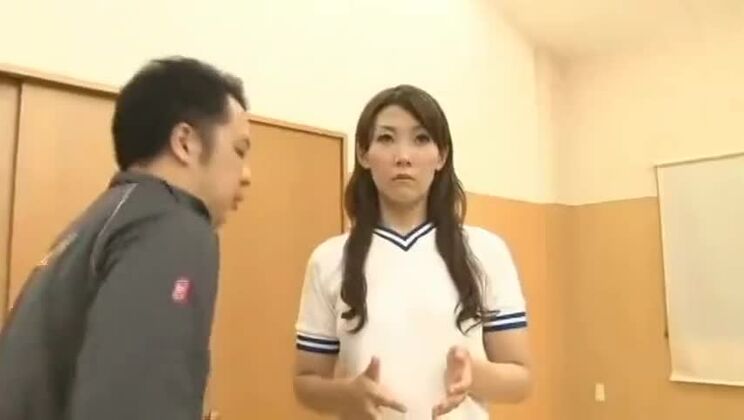 Geiler Sportlehrer hält die Zeit an